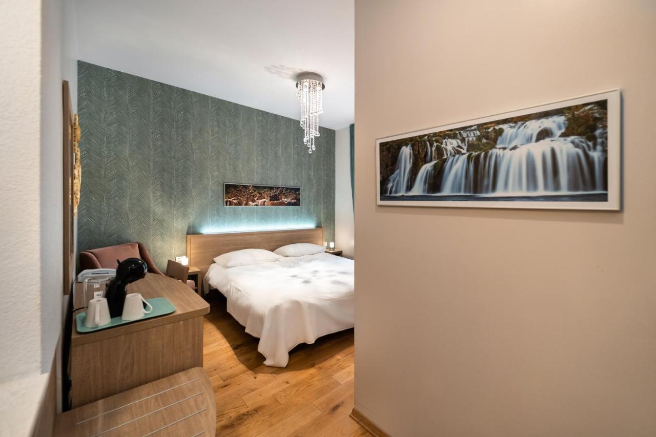 Tifani Luxury Rooms Split Exterior photo